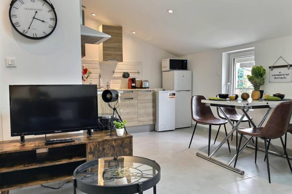 Appartement L'ESCAPADE Netflix Proche Gare à Angoulême Extérieur photo