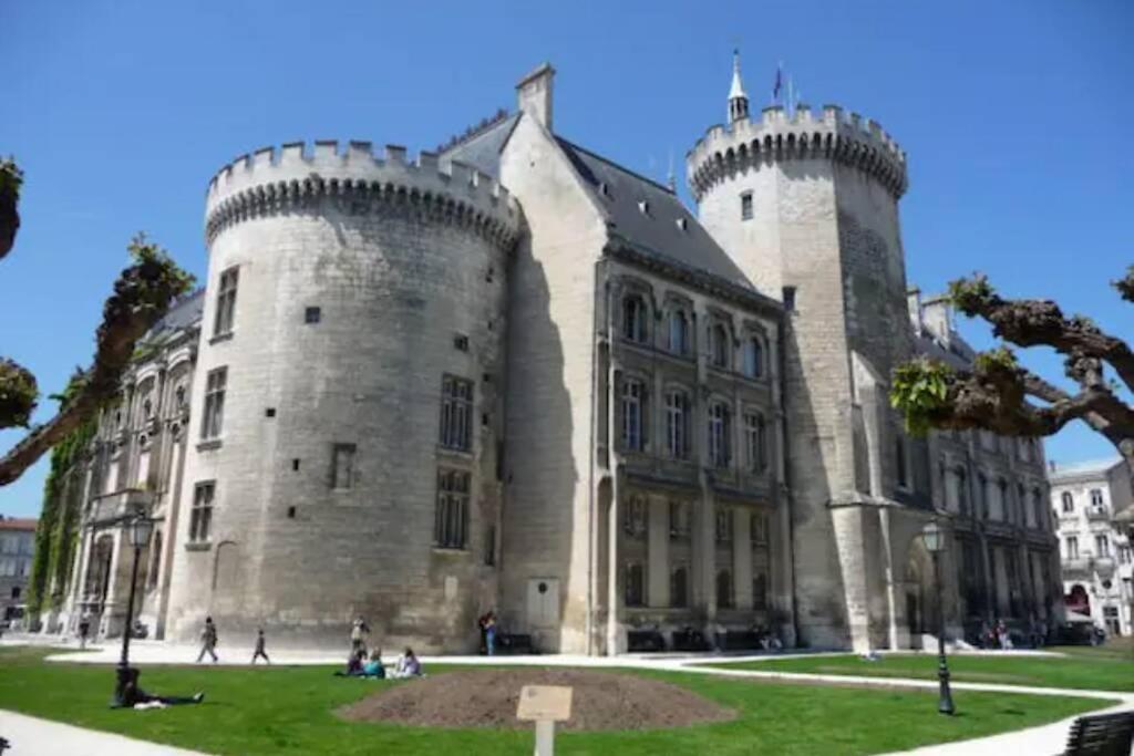 Appartement L'ESCAPADE Netflix Proche Gare à Angoulême Extérieur photo